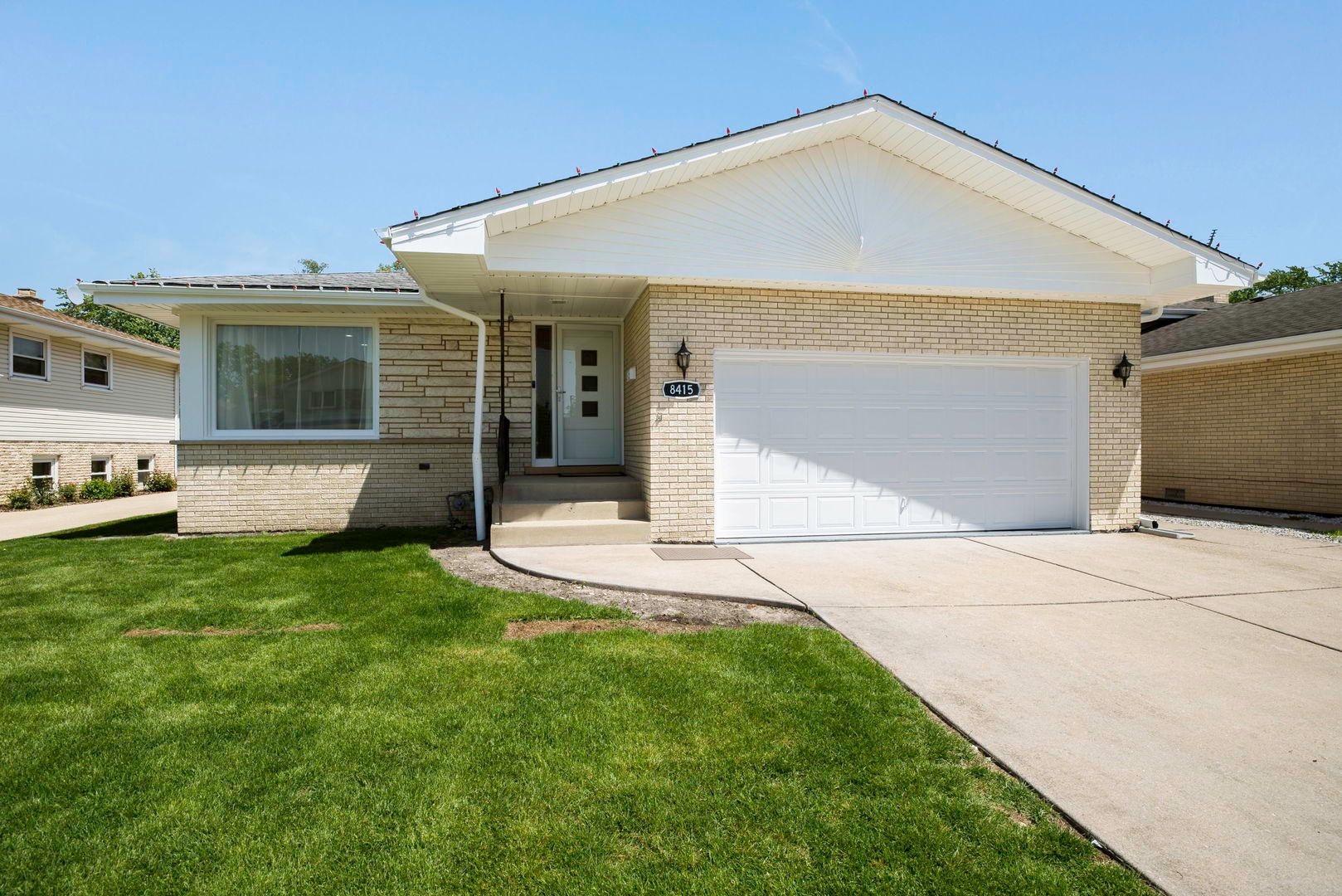 8415 N Clifton Avenue — Niles, IL 60714
