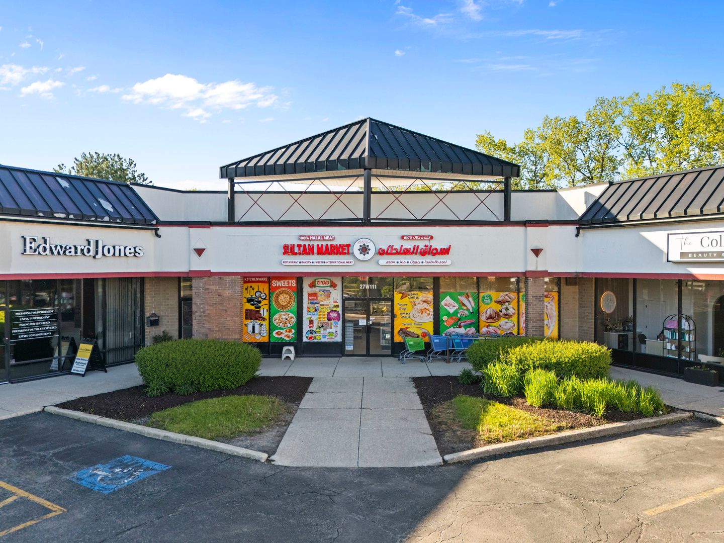 27W111 GENEVA Road — Winfield, IL 60190