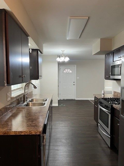 4327 Eberly Avenue, Brookfield, IL 60513