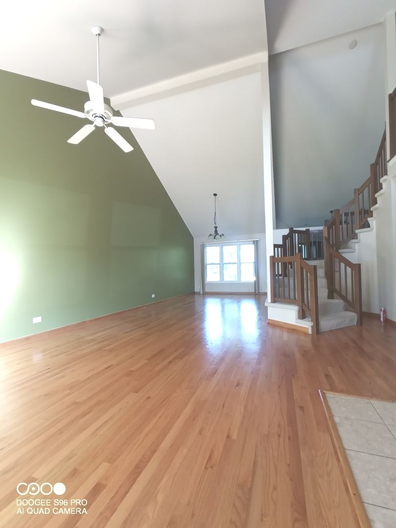 2544 live oak Lane, Buffalo Grove, IL 60089