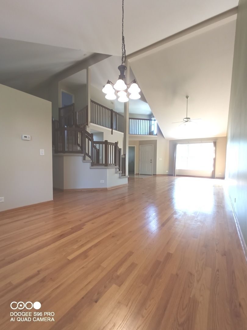 2544 live oak Lane, Buffalo Grove, IL 60089