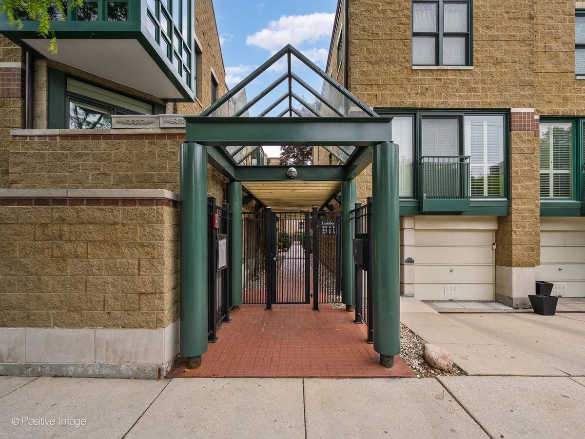 1635 Larrabee Street, Chicago, IL 60614