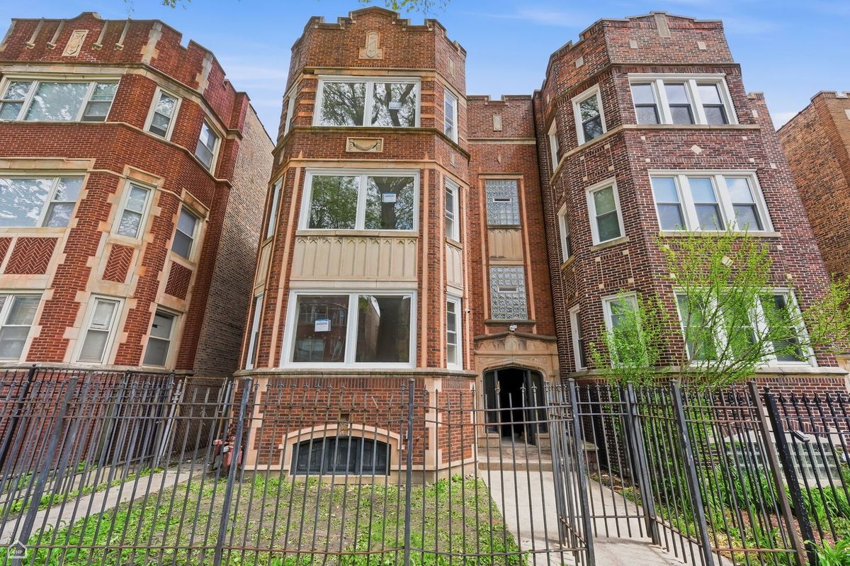 7741 Phillips Avenue, Chicago, IL 60649