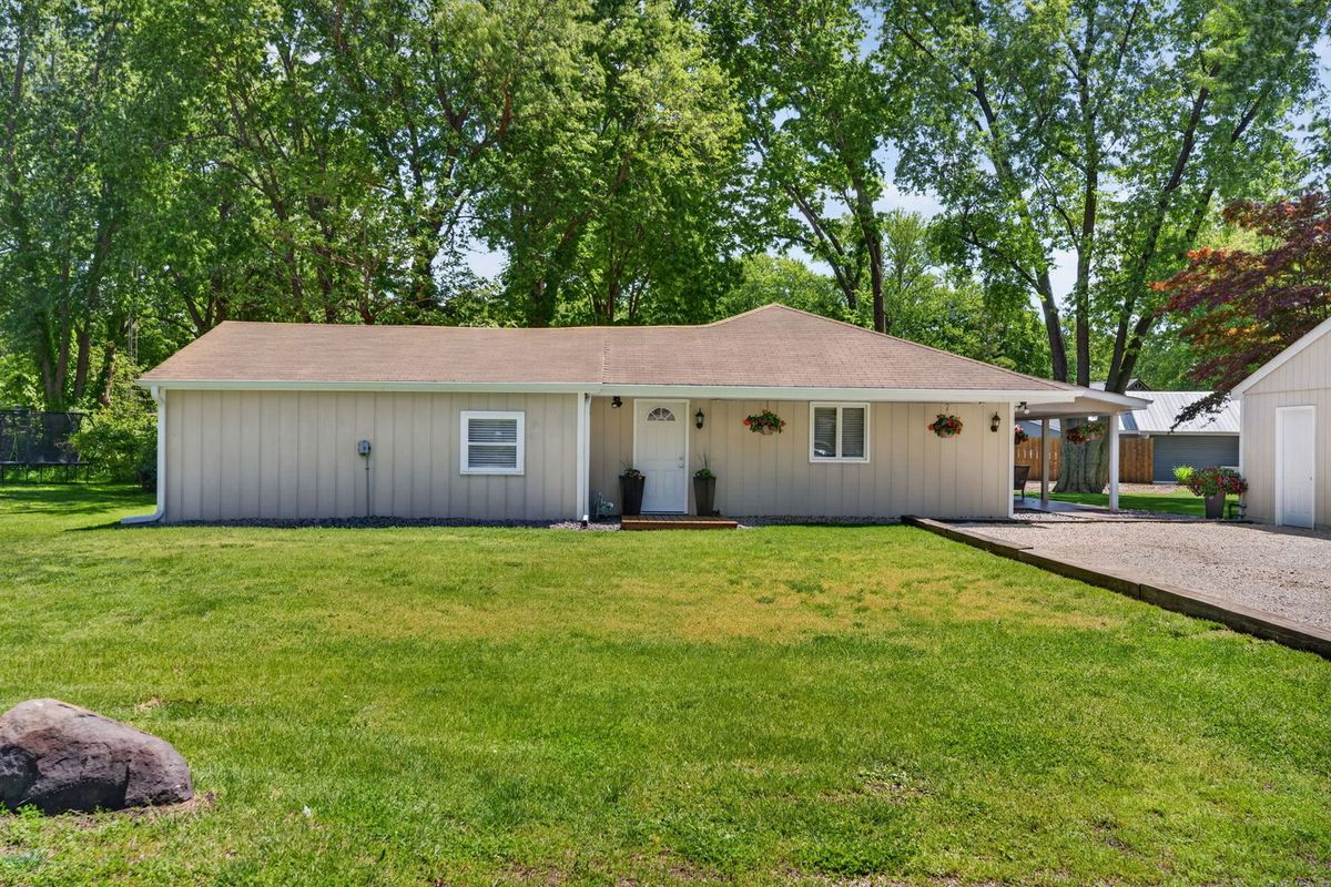 28343 S Cedar Lane, Wilmington, IL 60481