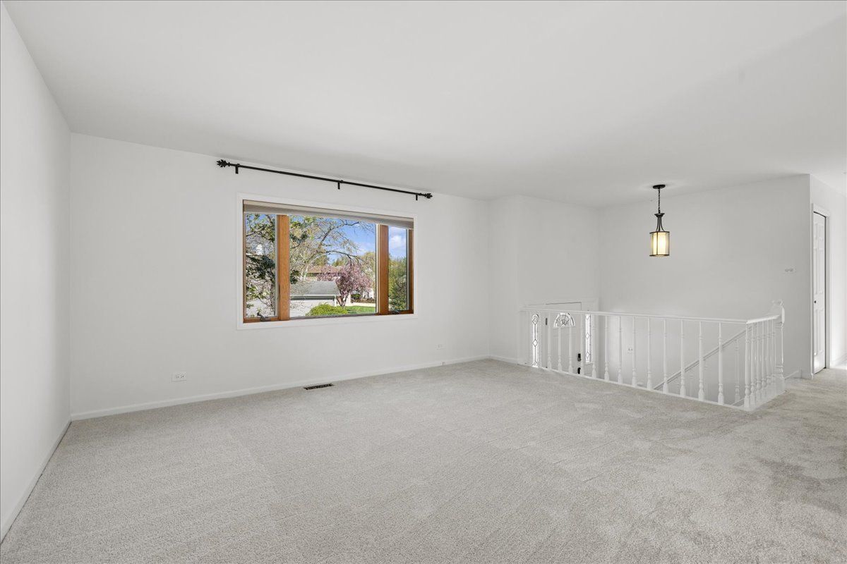 4140 Portage Lane, Hoffman Estates, IL 60192