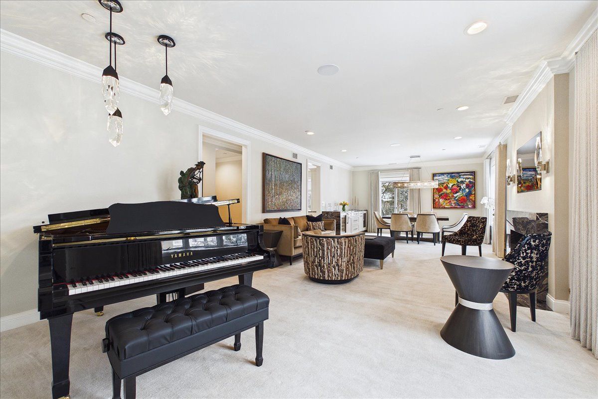 485 Oakwood Avenue #D-2, Lake Forest, IL 60045
