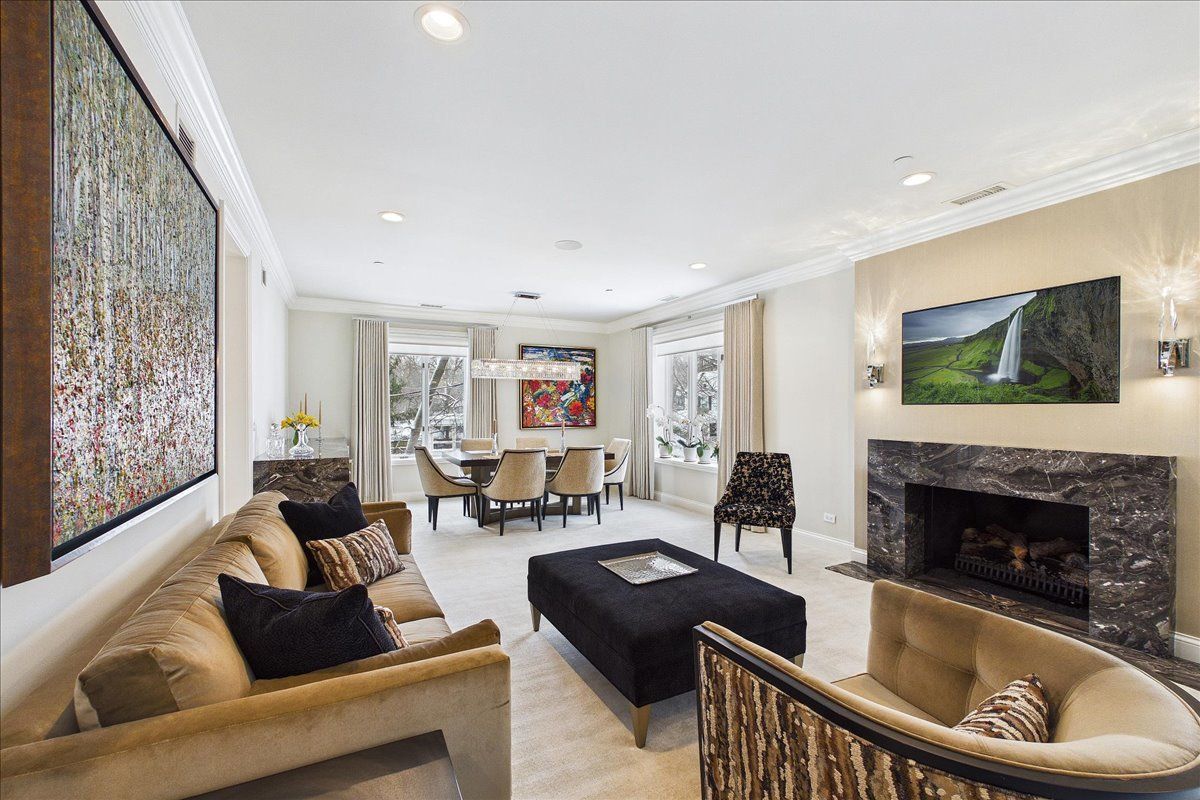 485 Oakwood Avenue #D-2, Lake Forest, IL 60045