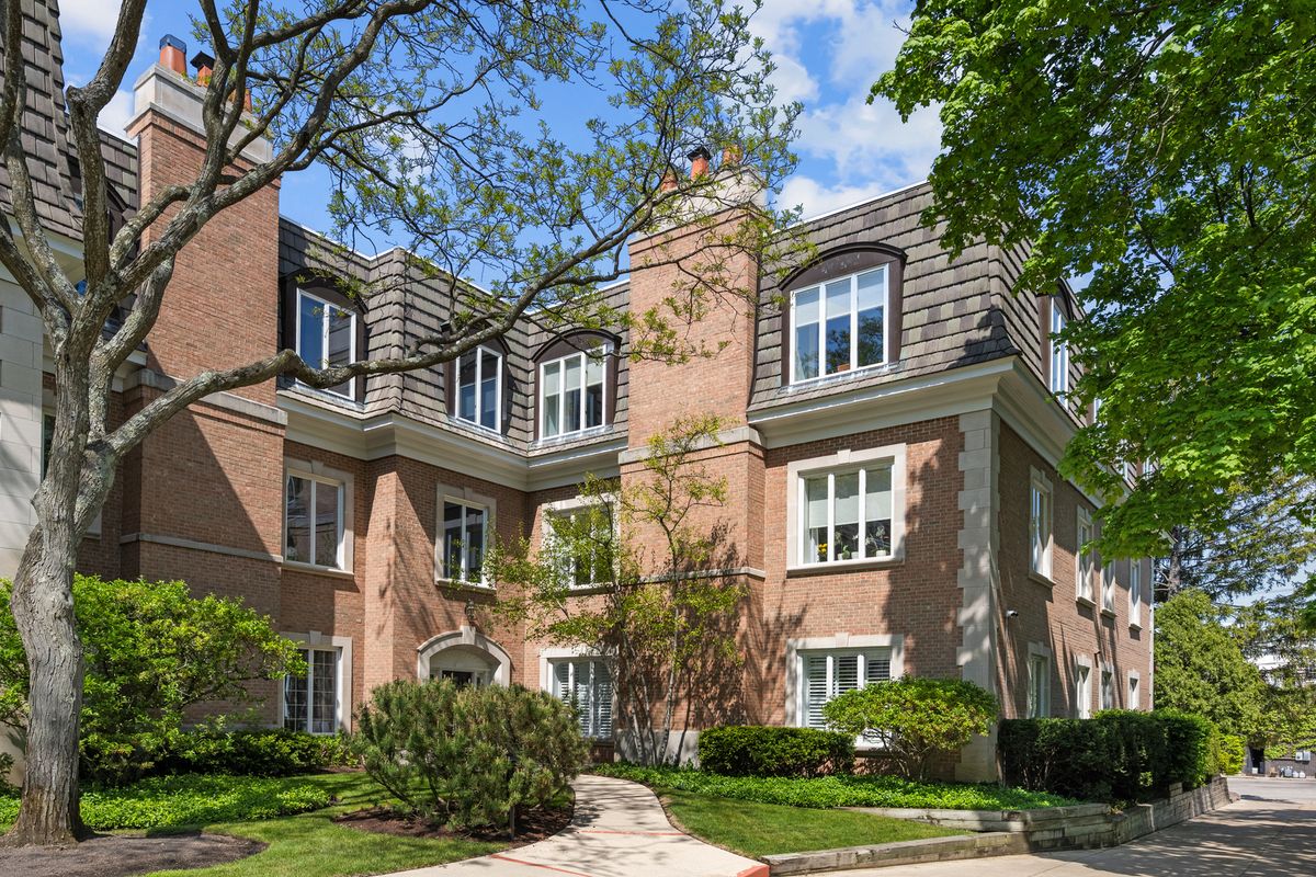 485 Oakwood Avenue, Lake Forest, IL 60045