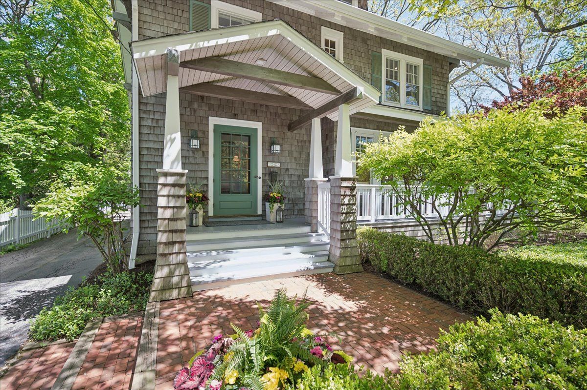 747 Lincoln Avenue, Winnetka, IL 60093