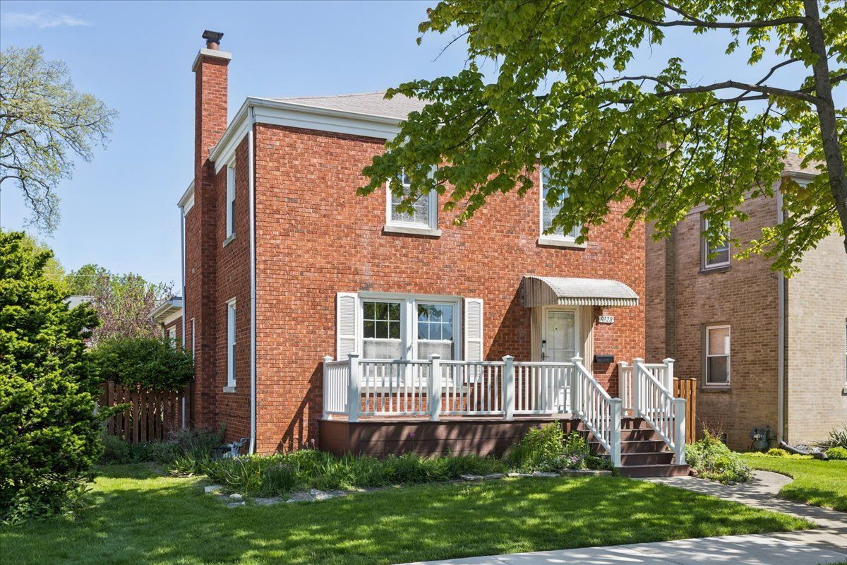 9328 Jefferson Avenue, Brookfield, IL 60513