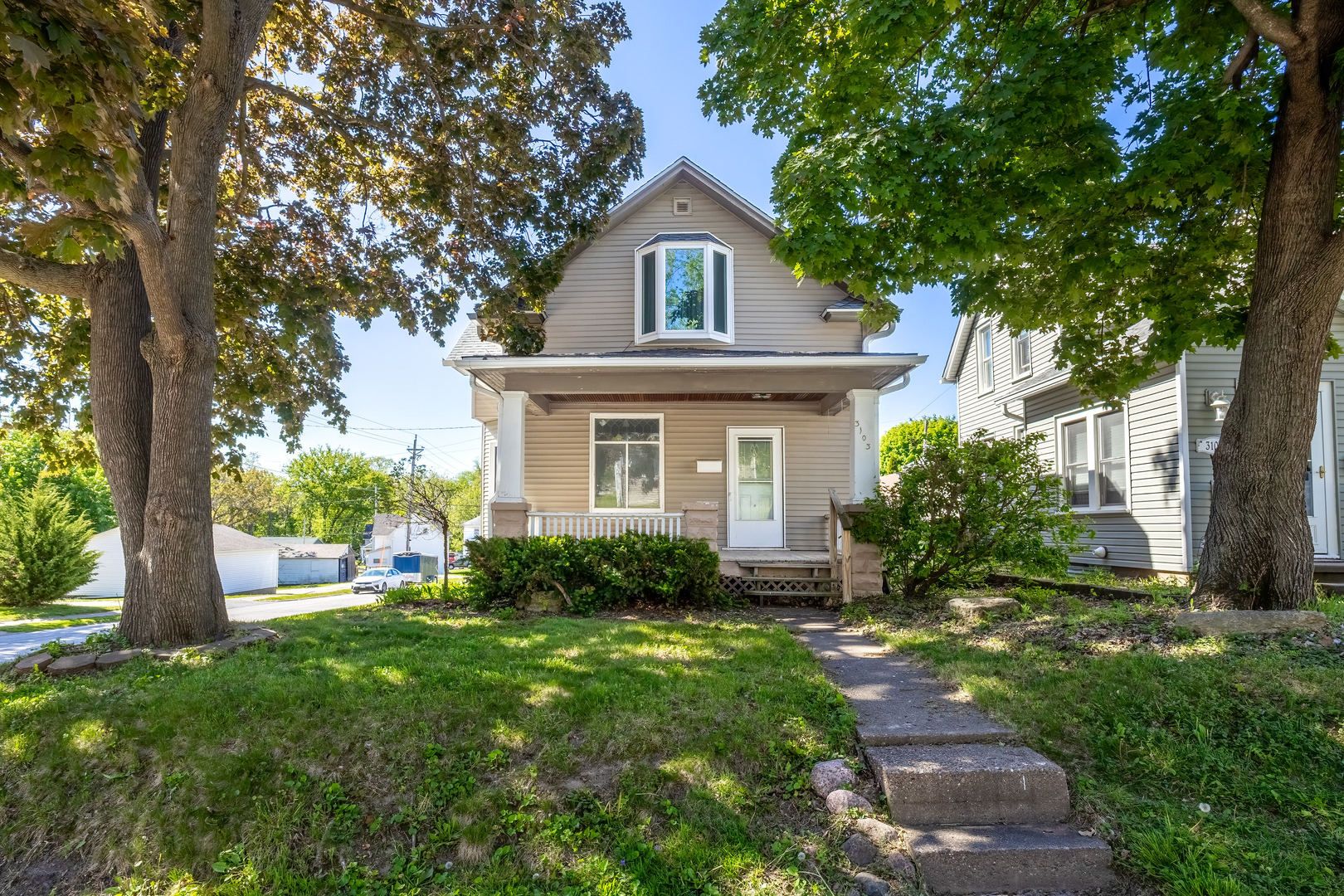 3103 Fairview Street — Davenport, IA 52804