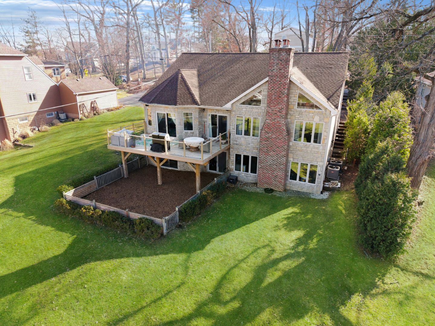 26811 N Oakdale Lane — Mundelein, IL 60060