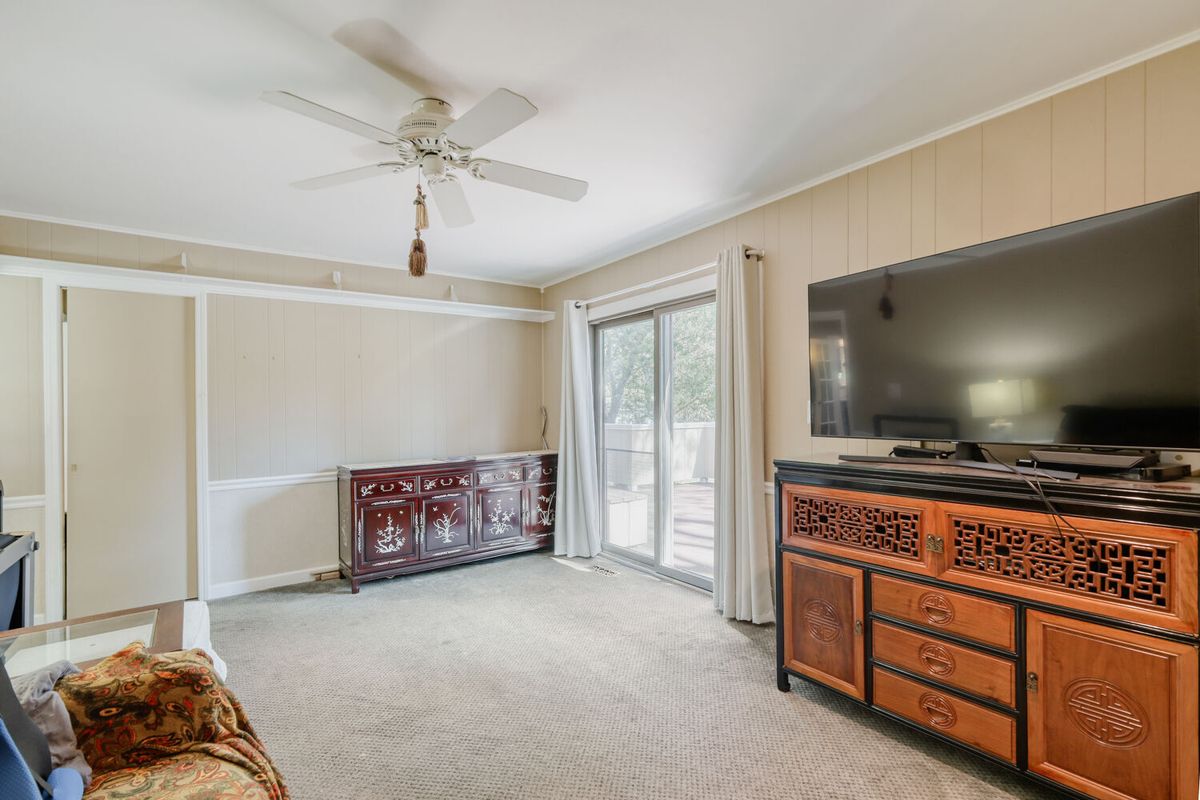 8035 Wolf Road, La Grange, IL 60525