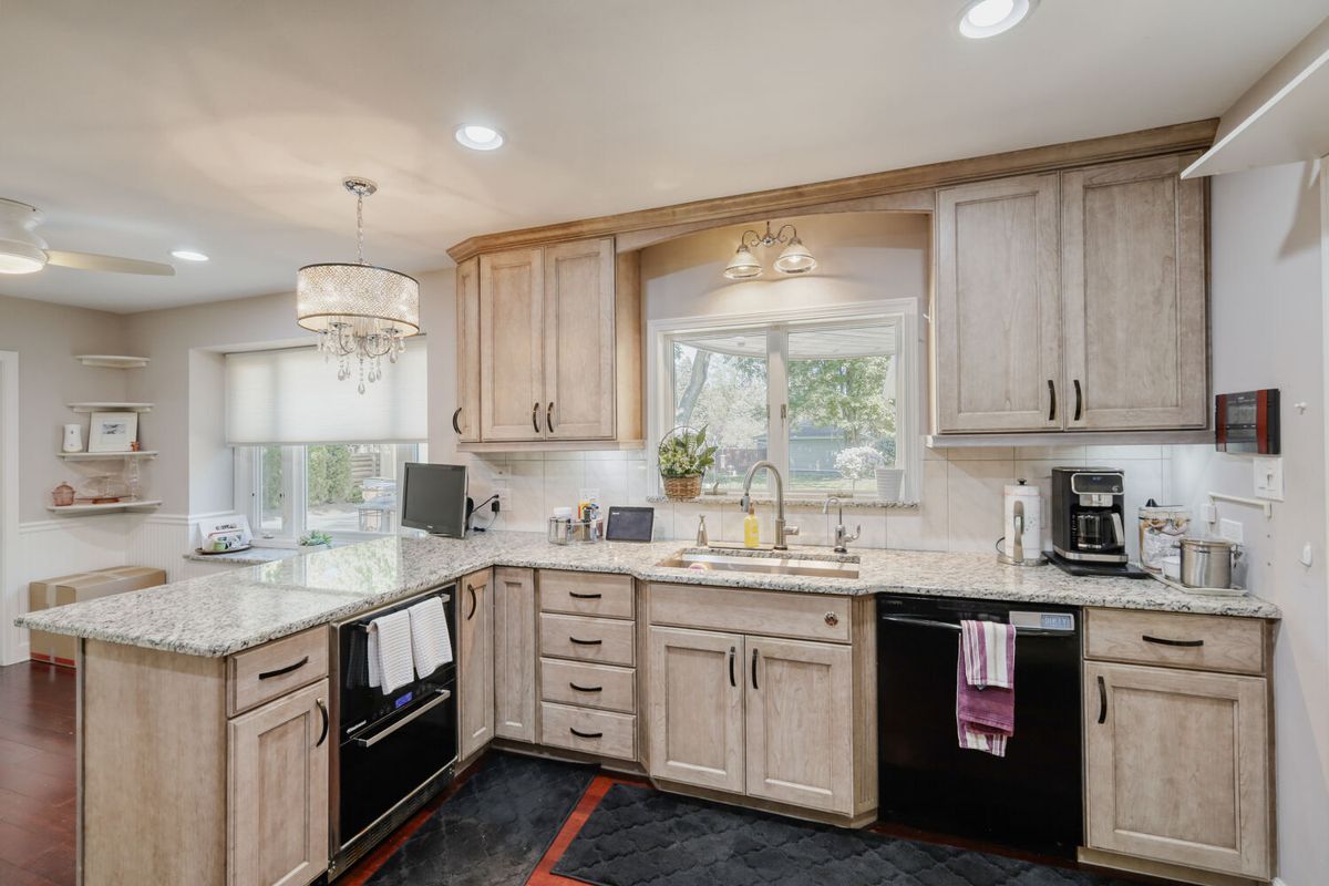 8035 Wolf Road, La Grange, IL 60525