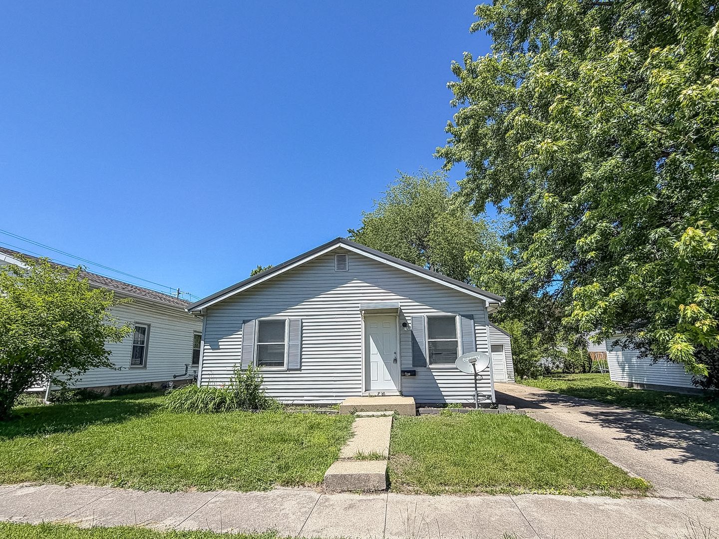 720 W Jefferson Street — Sullivan, IL 61951