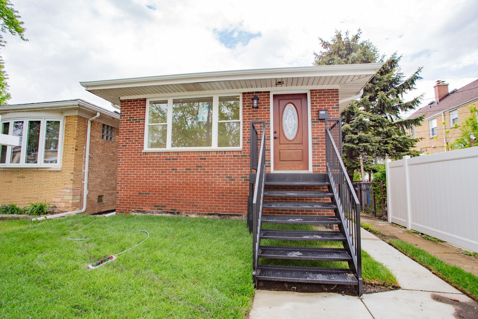 5509 N Central Avenue — Chicago, IL 60630