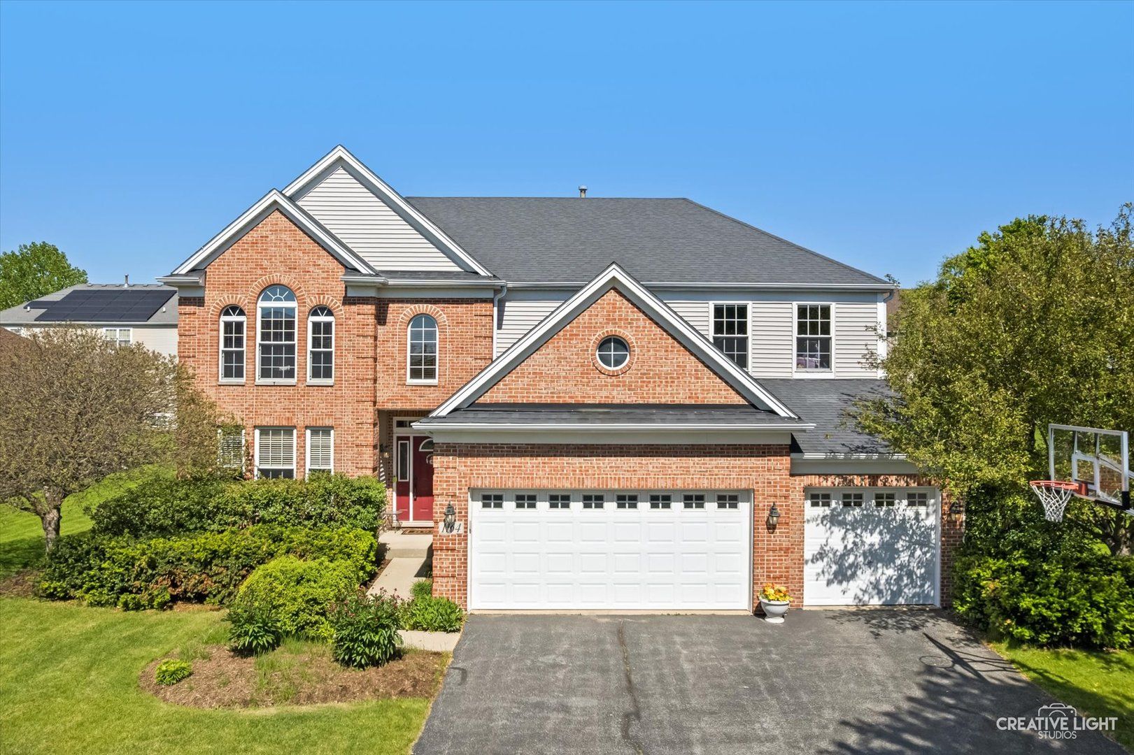 1164 Dorr Drive — Sugar Grove, IL 60554