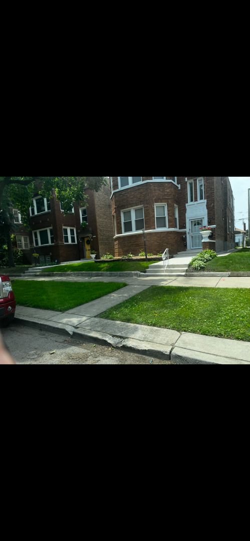 8236 Sangamon Street, Chicago, IL 60620