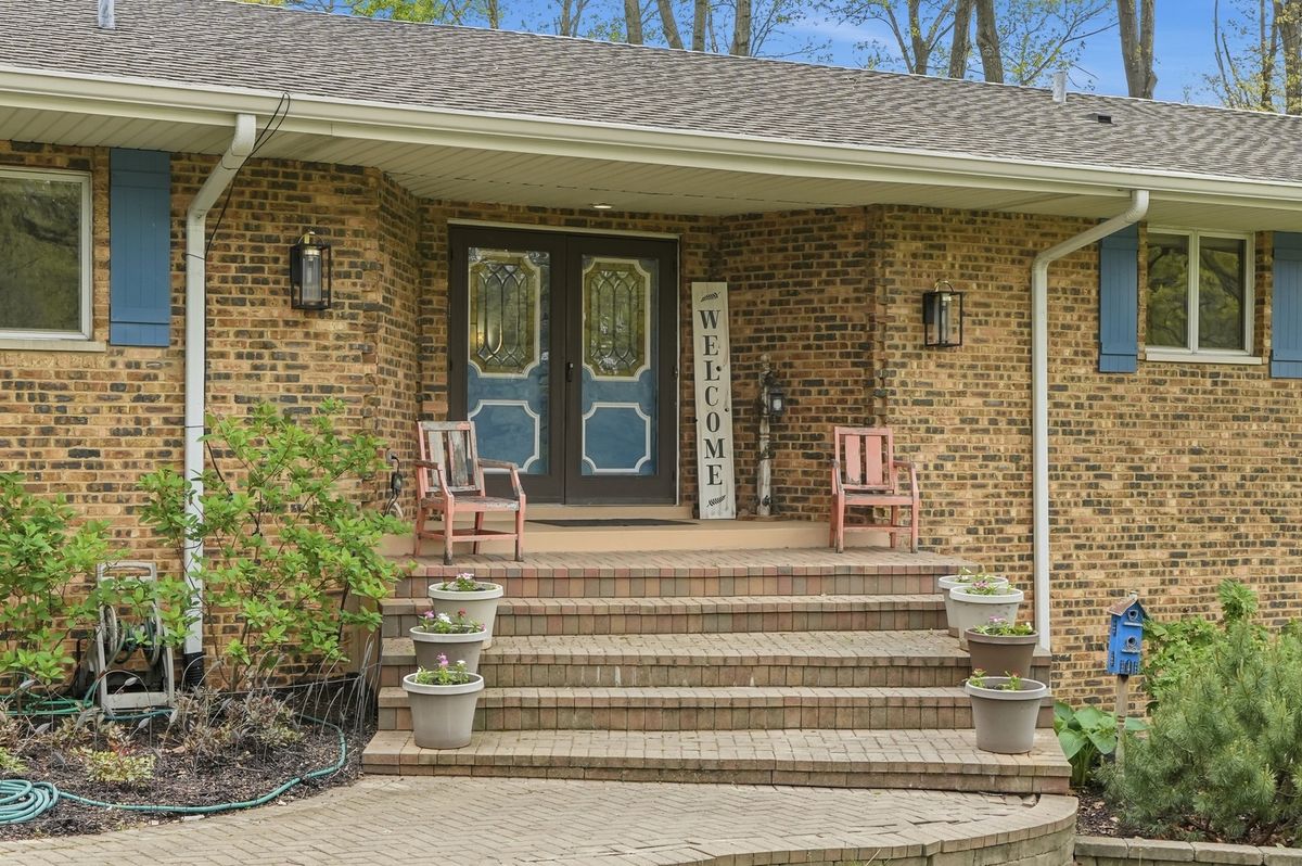 27250 Dutton Road, Beecher, IL 60401
