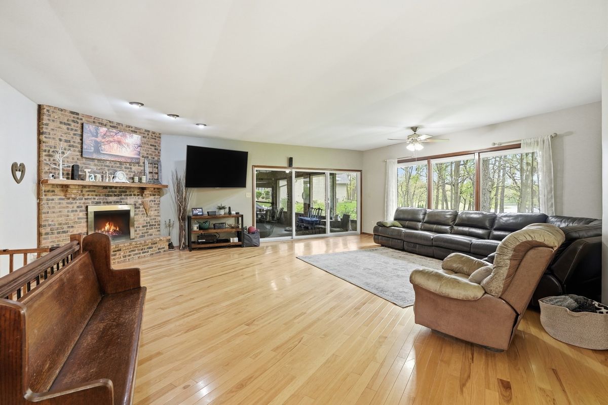 27250 Dutton Road, Beecher, IL 60401