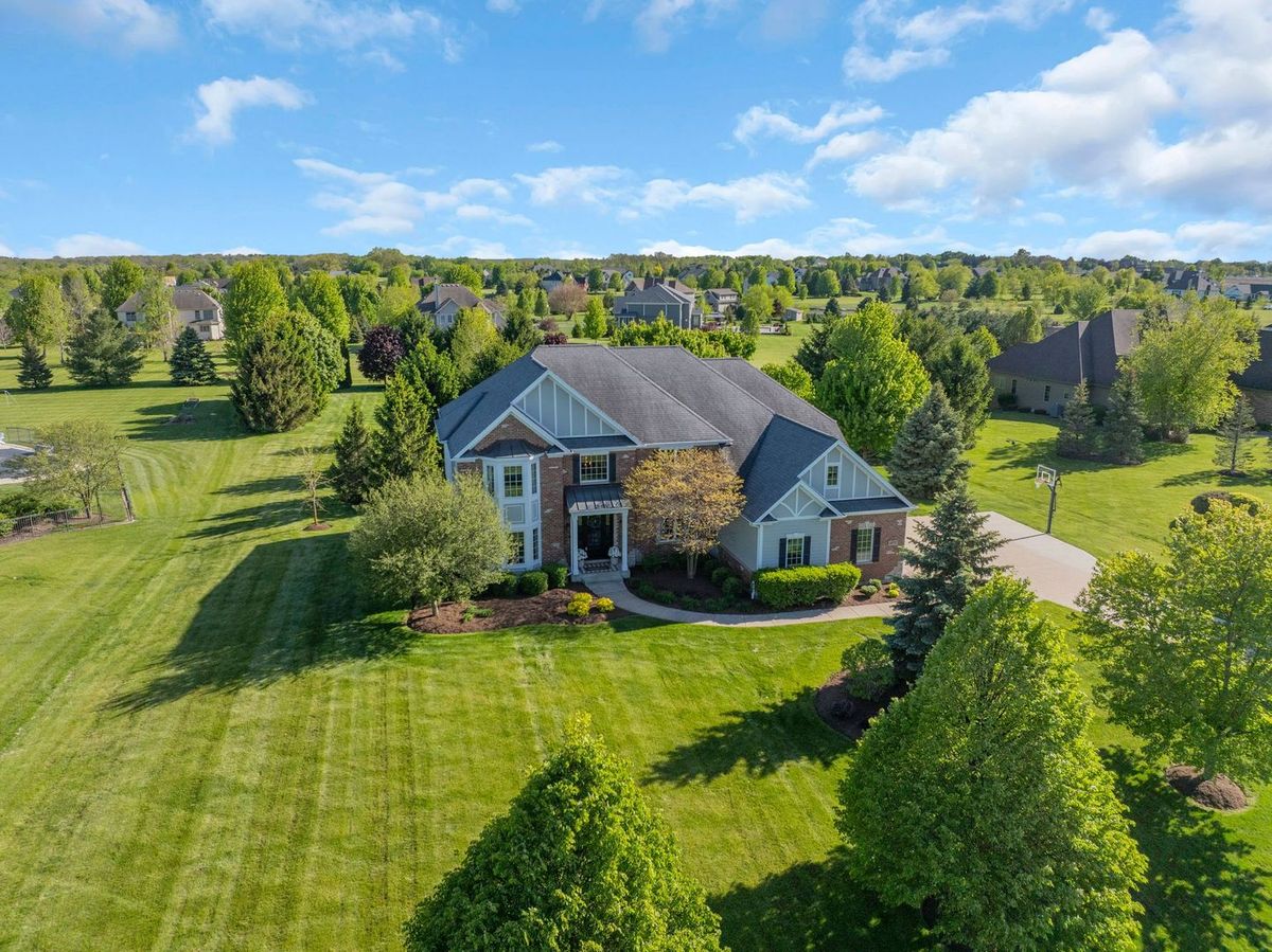 43W707 Sunset Views Drive, St. Charles, IL 60175