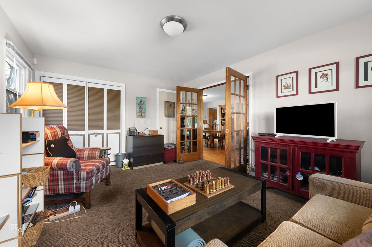 114 59th Street, Willowbrook, IL 60527