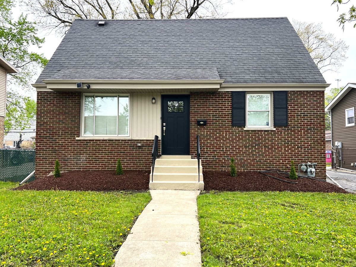 17524 Walter Street, Lansing, IL 60438