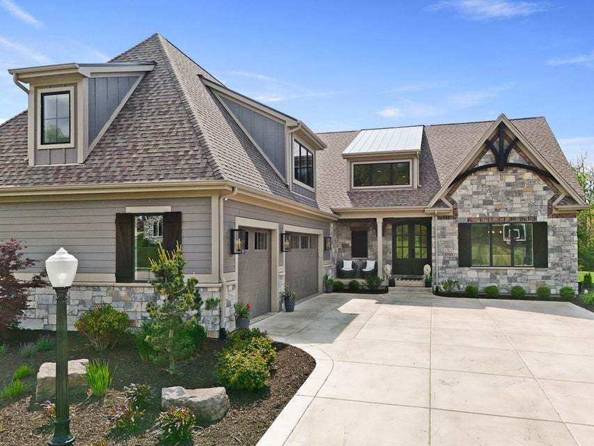 3703 Brigata Drive, Valparaiso, IN 46385