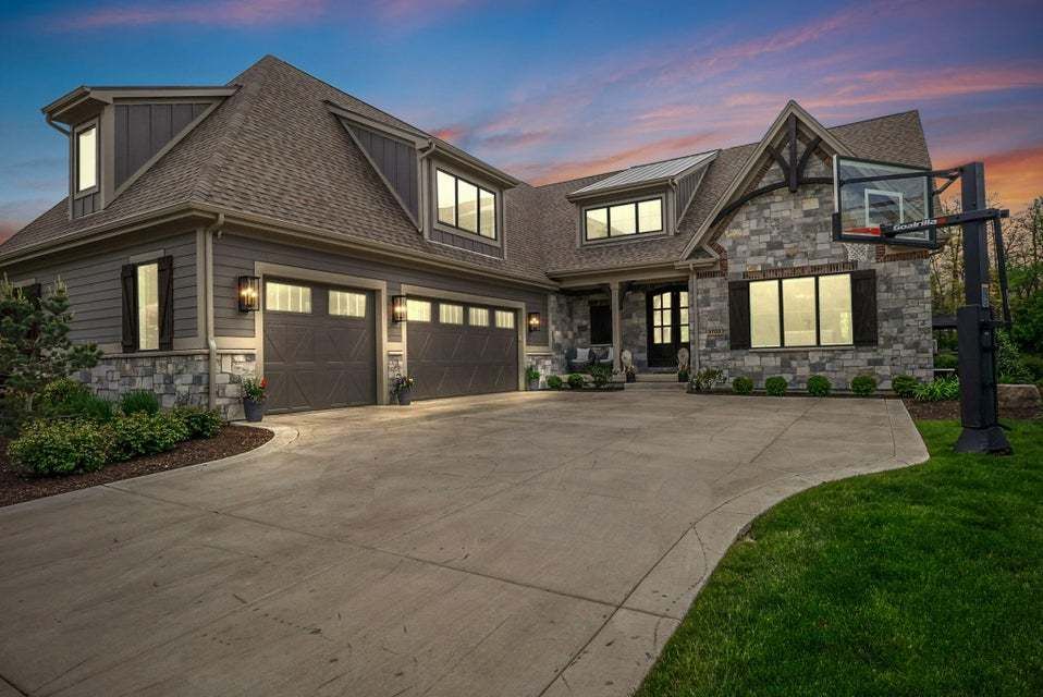 3703 Brigata Drive — Valparaiso, IN 46385