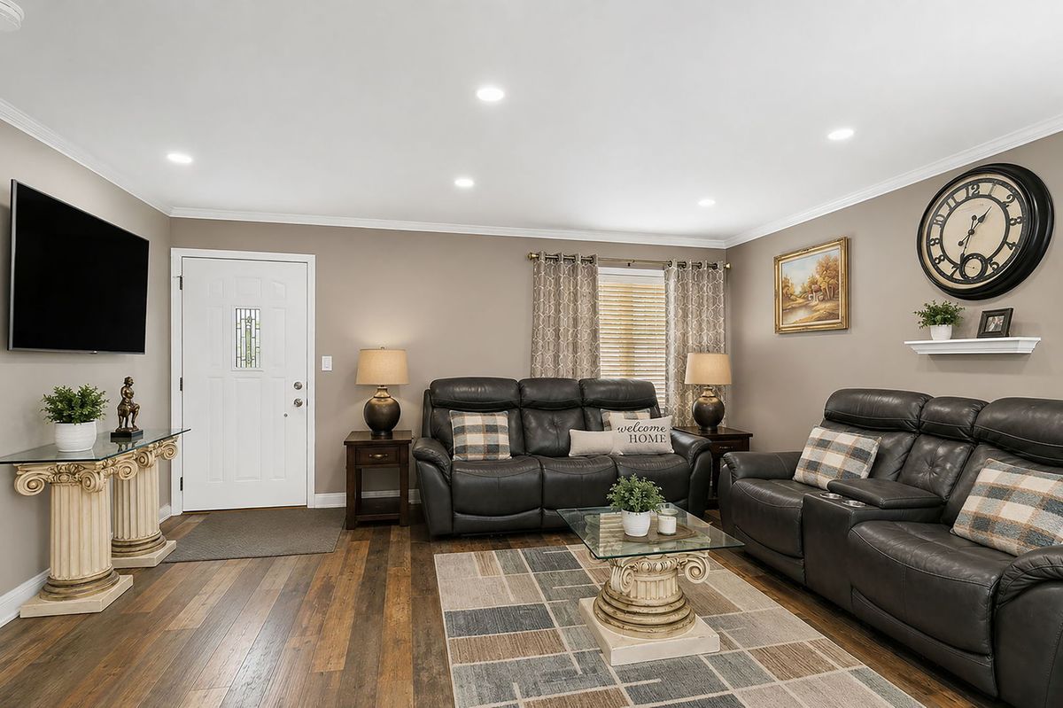 115 N Rose Avenue, Addison, IL 60101