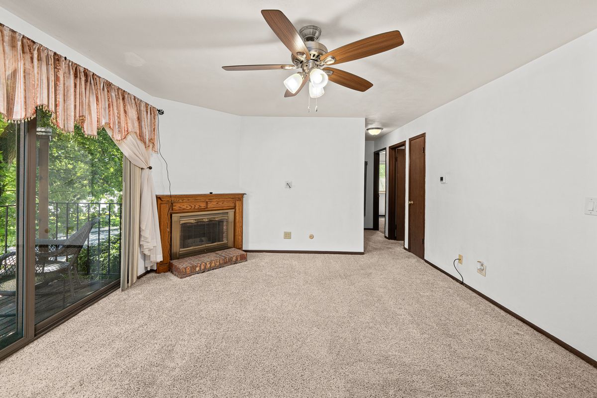 2501 26th Avenue Court #1-E, Rock Island, IL 61201