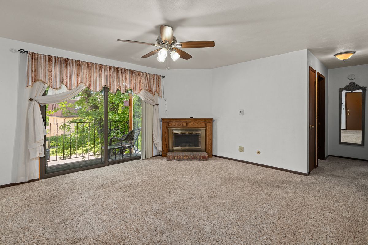 2501 26th Avenue Court #1-E, Rock Island, IL 61201