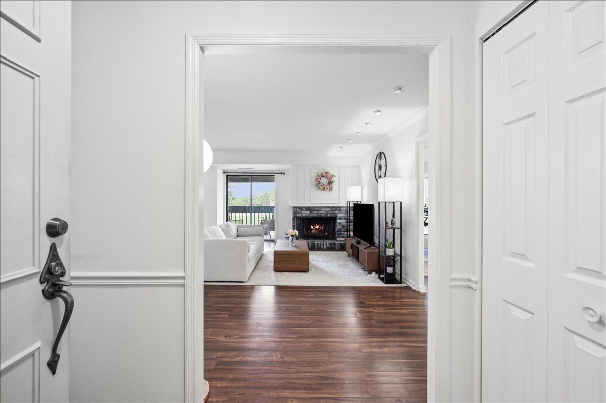 3851 Mission Hills Road #502, Northbrook, IL 60062