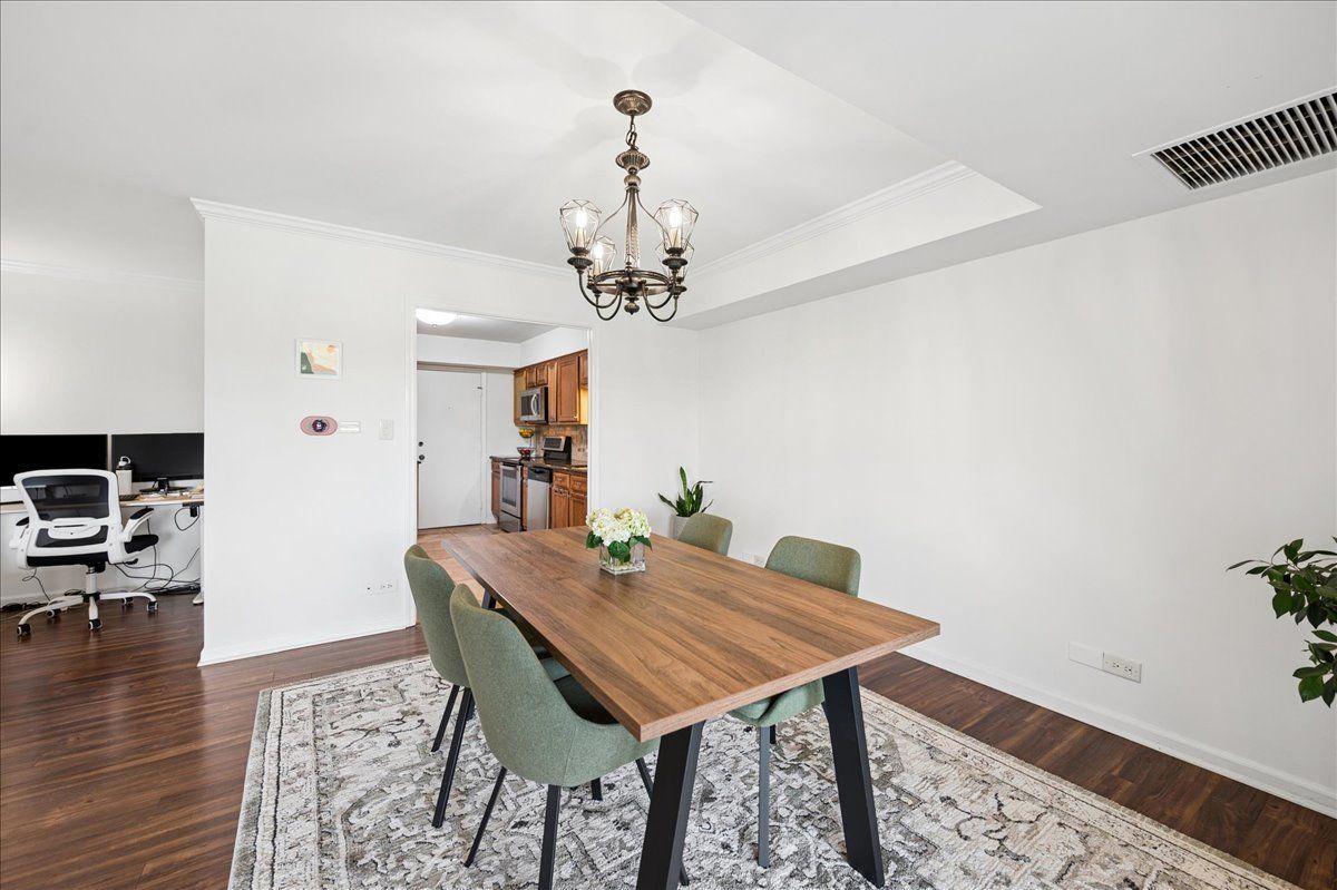 3851 Mission Hills Road #502, Northbrook, IL 60062