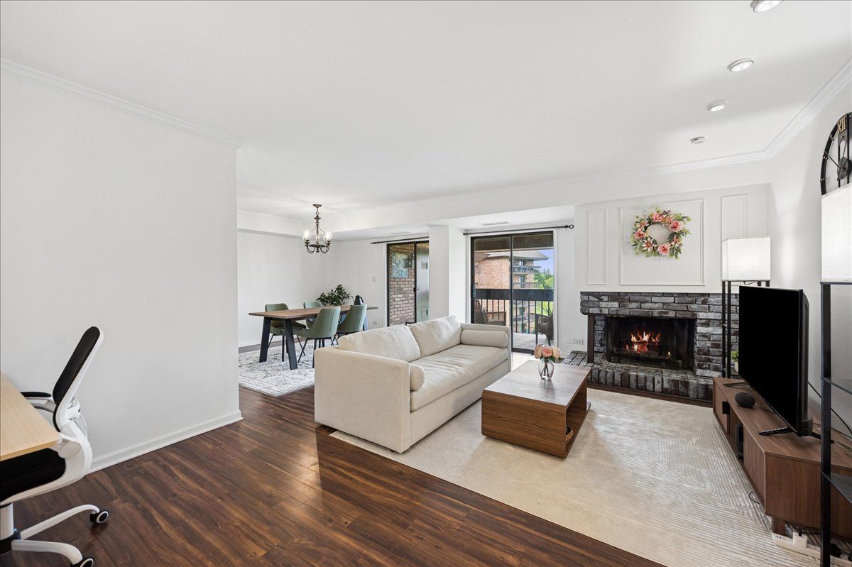 3851 Mission Hills Road #502, Northbrook, IL 60062