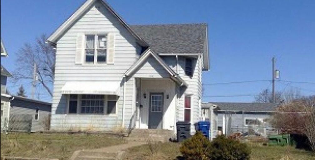 842 13th Avenue, Clinton, IA 52732
