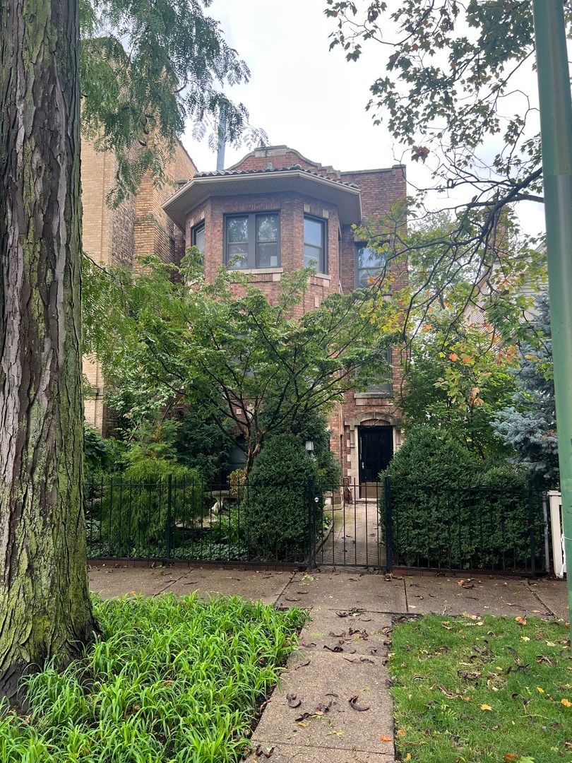 4716 Paulina Street, Chicago, IL 60640