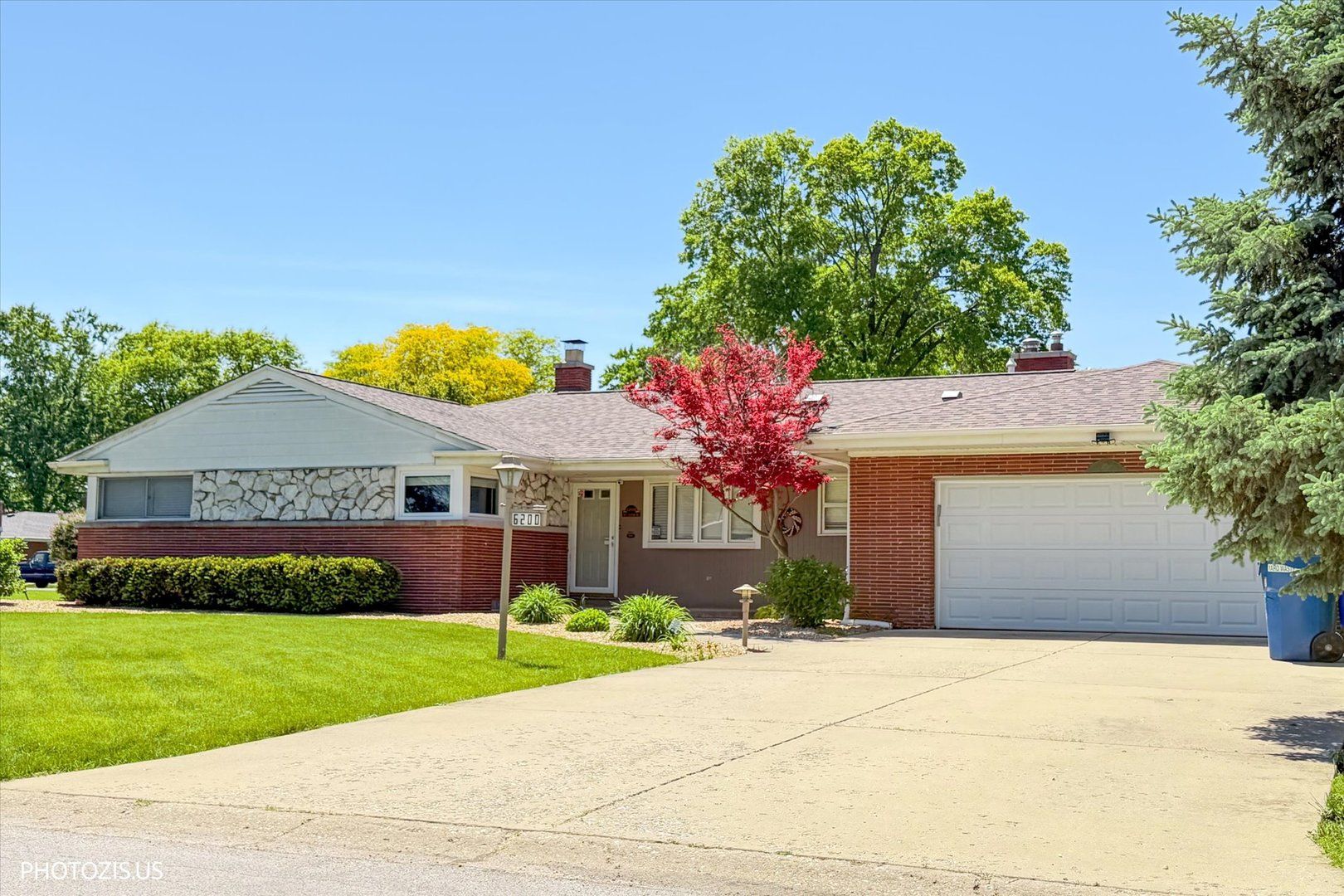 6200 W 128th Street — Palos Heights, IL 60463