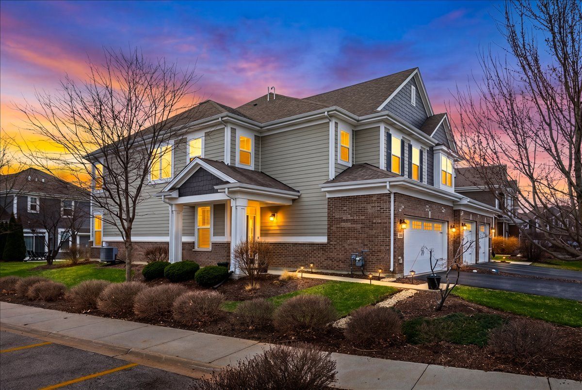 27W119 Redbud Lane, Winfield, IL 60190