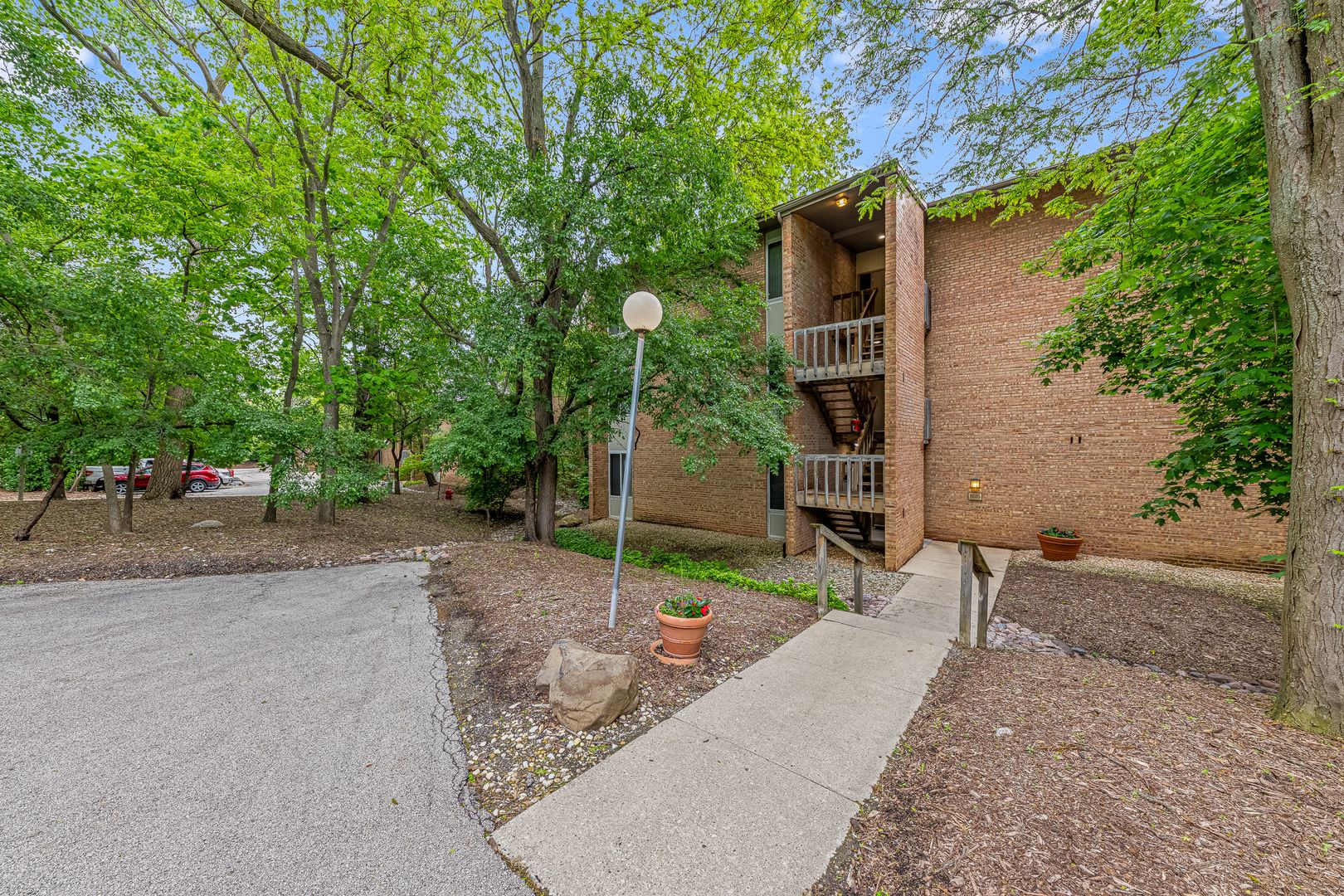 6015 Forest View Road #2A — Lisle, IL 60532