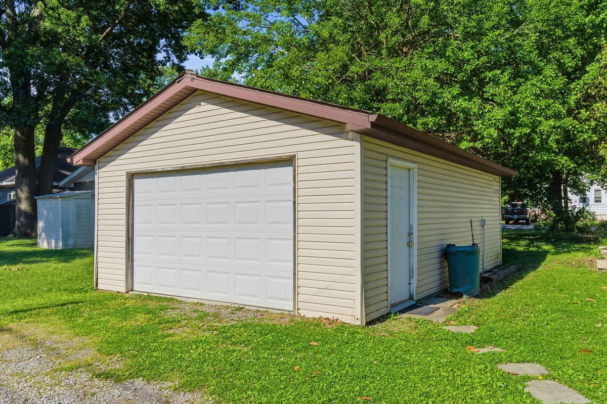 1303 W Prairie Street, Marion, IL 62959