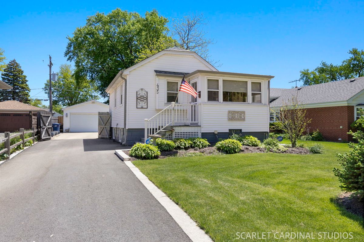 435 Addison Road, Villa Park, IL 60181