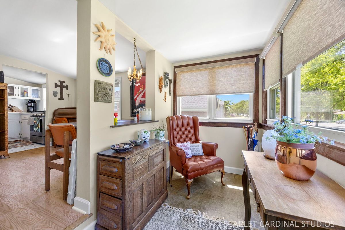 435 N Addison Road, Villa Park, IL 60181