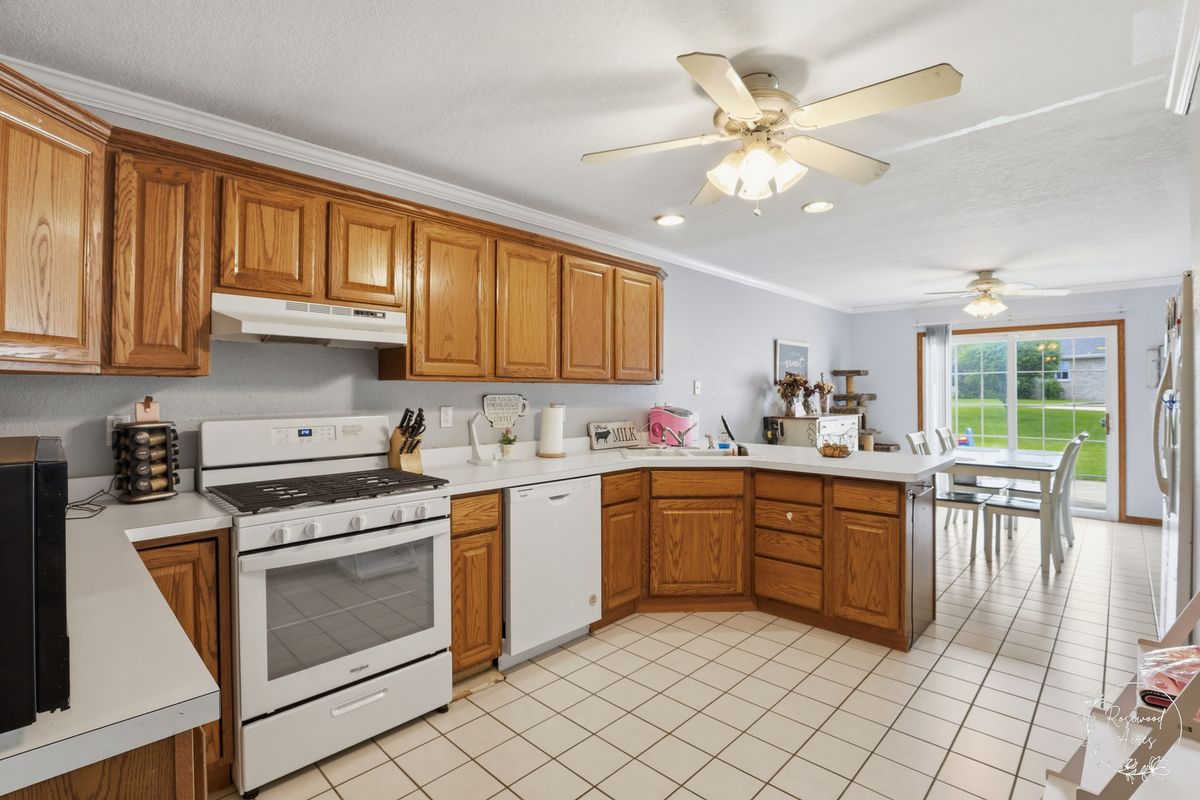 196 E First Street, Manteno, IL 60950