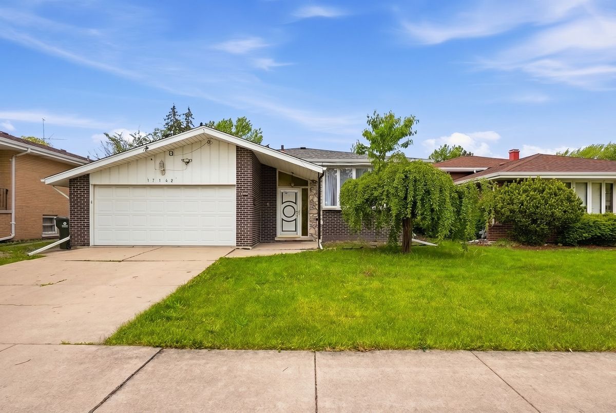 17142 Bernadine Street, Lansing, IL 60438