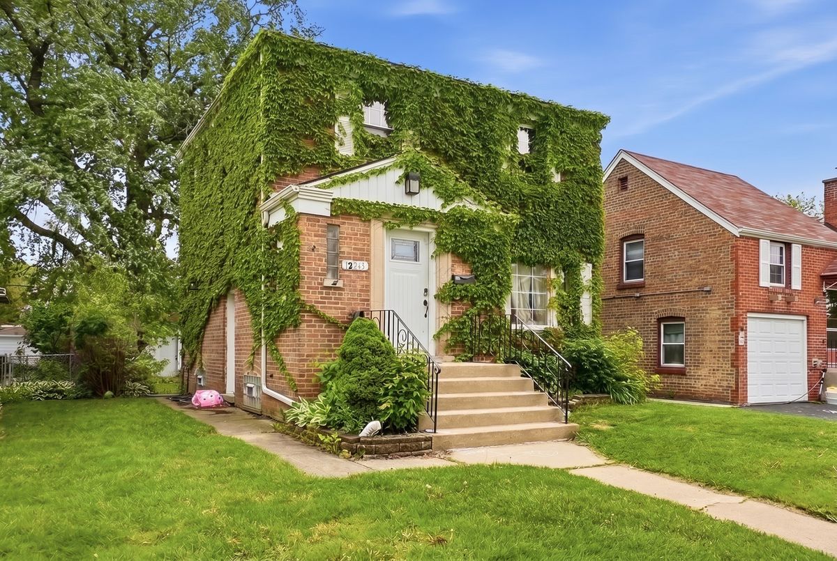 12243 ANN Street, Blue Island, IL 60406