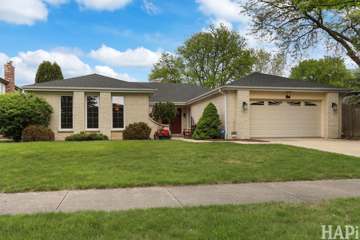 3930 Gloria Court, Glenview, IL 60025