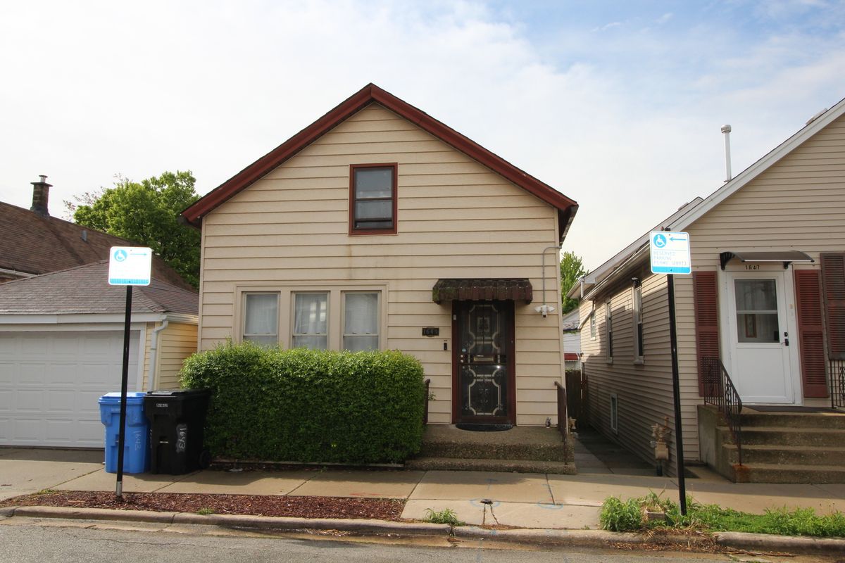 1643 32nd Place, Chicago, IL 60608