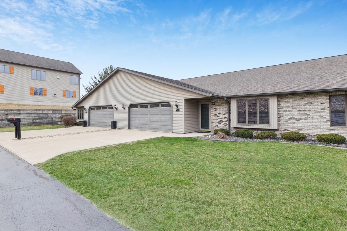 118 5th Street, Fulton, IL 61252