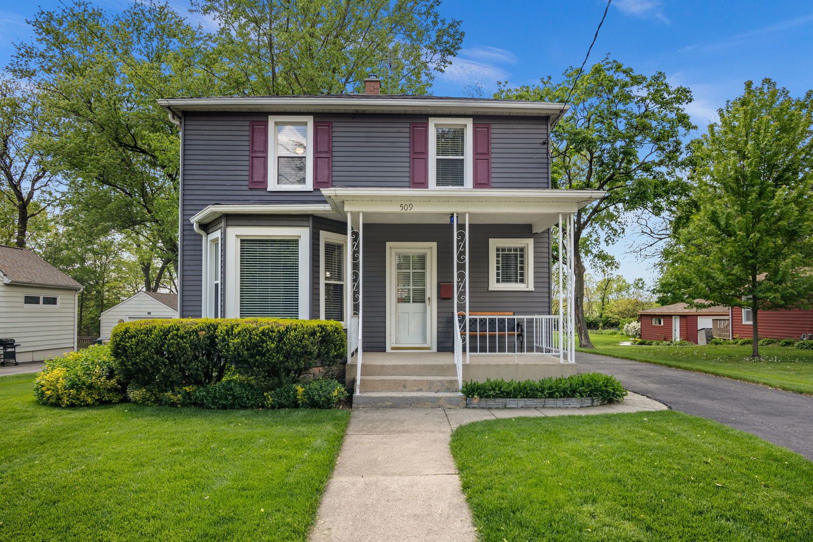 509 S Van Buren Street — Batavia, IL 60510